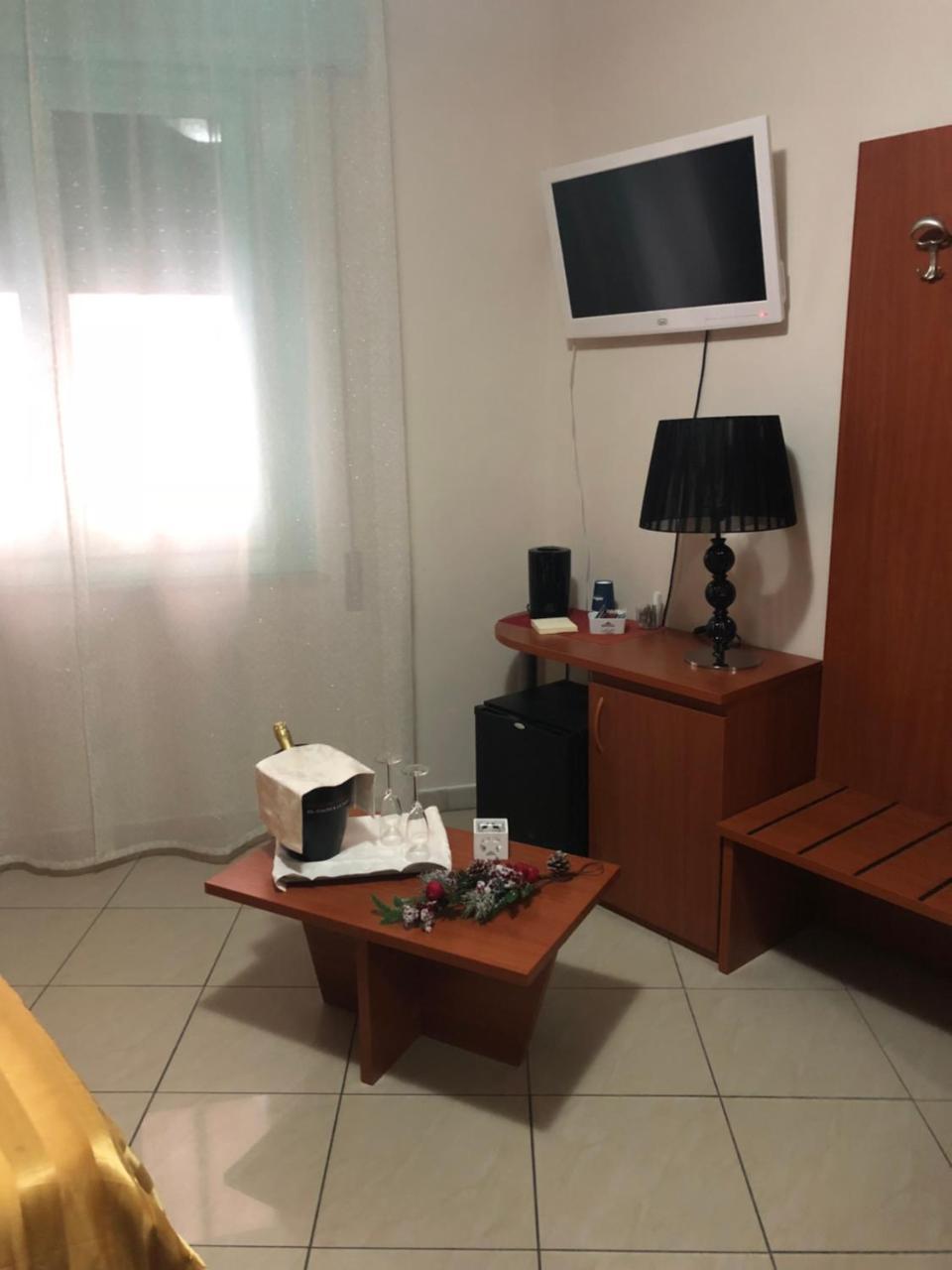 Hotel Nettuno Монтекатіні-Терме Екстер'єр фото